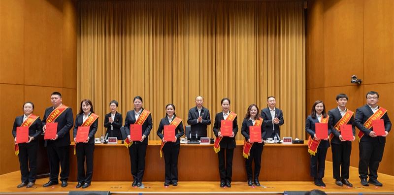 榜樣如燈 追光前行⑥ | 四化建在集團公司宣傳思想品牌文化群團工作會議上榮獲多項榮譽