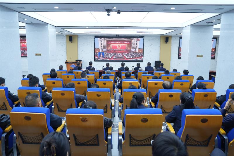 聚焦兩會(huì) | 四化建組織收看十四屆全國(guó)人大四次會(huì)議開(kāi)幕會(huì)